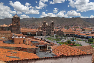 Cusco plaza barbara weibel